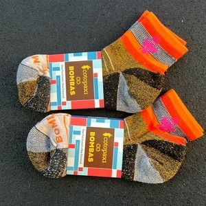 Bombas x Cotopaxi hiking quarter socks, medium, 2 pairs